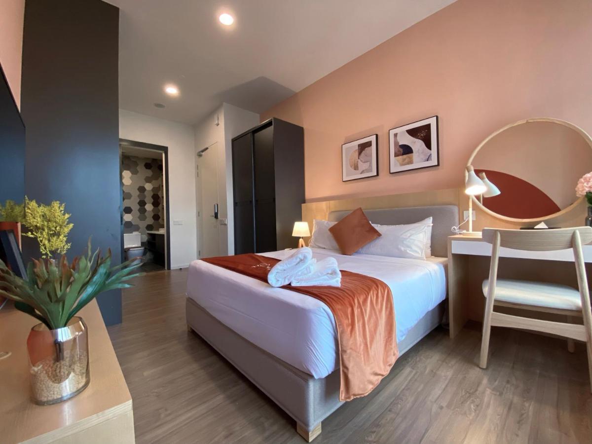 Ceylonz Suites By Mykey Kuala Lumpur Exterior foto Deluxe Room