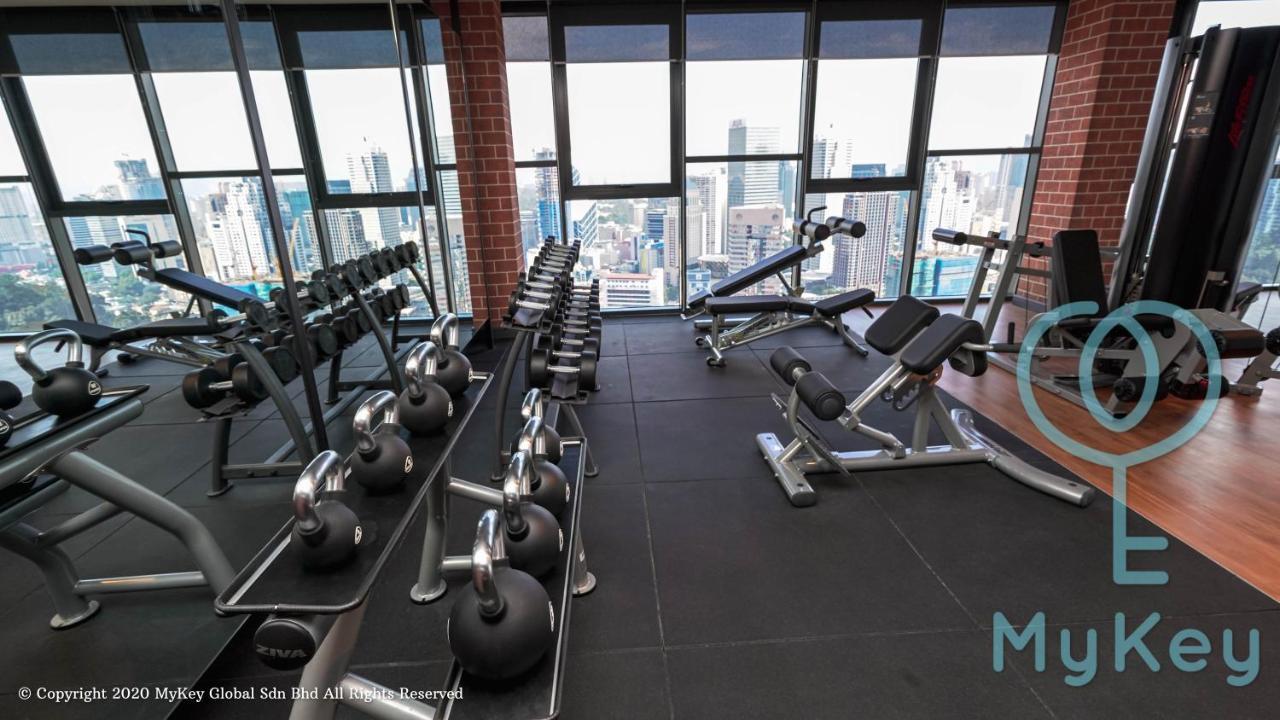Ceylonz Suites By Mykey Kuala Lumpur Exterior foto A gym in Muji