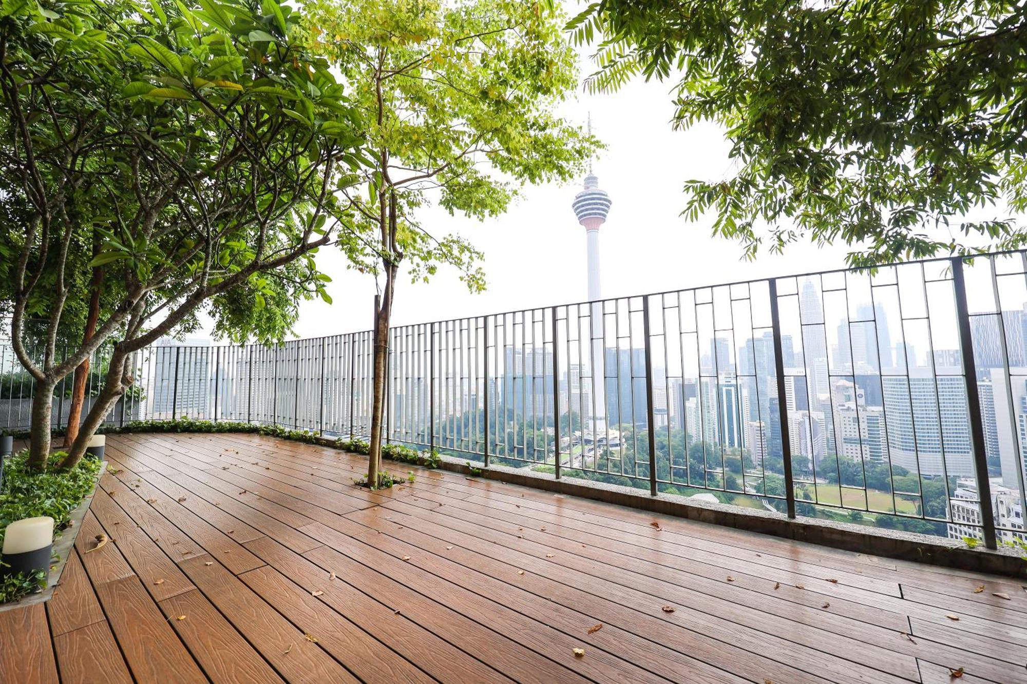 Ceylonz Suites By Mykey Kuala Lumpur Exterior foto Sky Deck